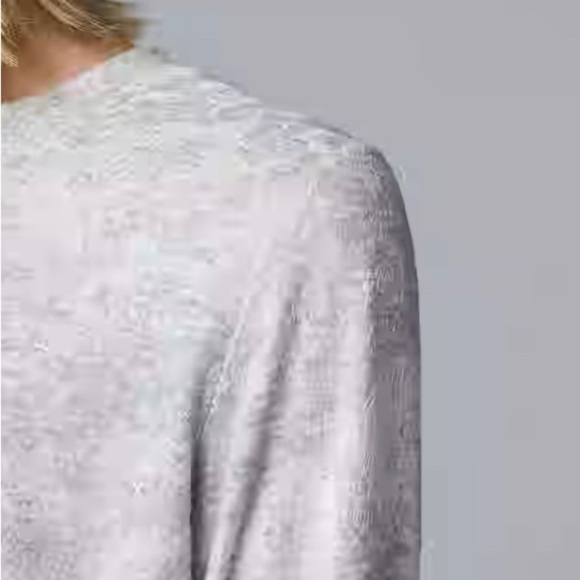 Simply Vera Vera Wang Gray Crewneck Sweater - Picture 3 of 6